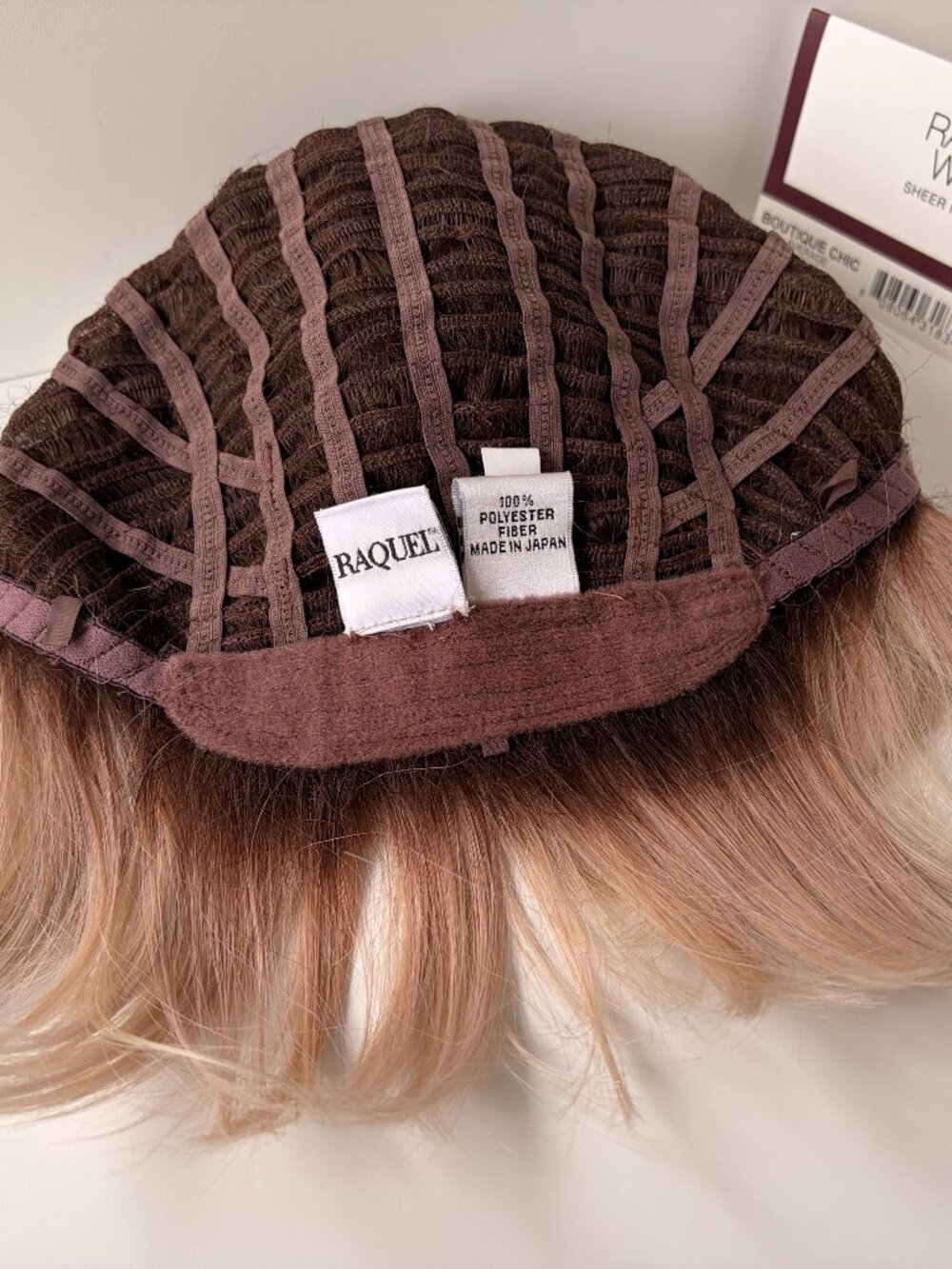 NWT Raquel Welch BOUTIQUE CHIC, RL16/22SS, LF, Avg Cap Synthetic Wig - Picture 11 of 13